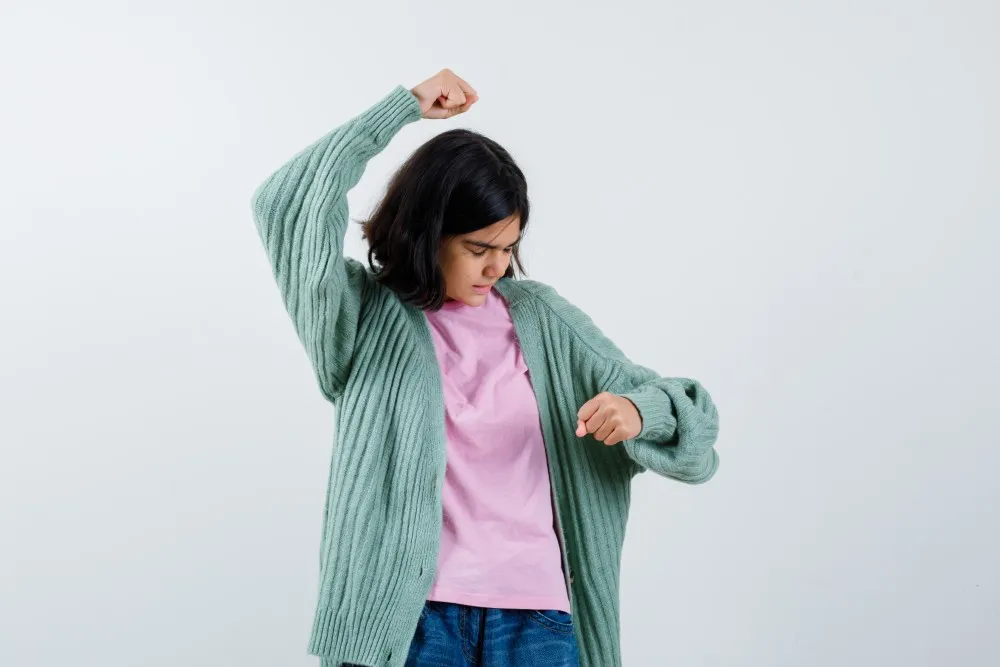 Alasan Mengapa Bau Keringat Pada Remaja Lebih Menyengat